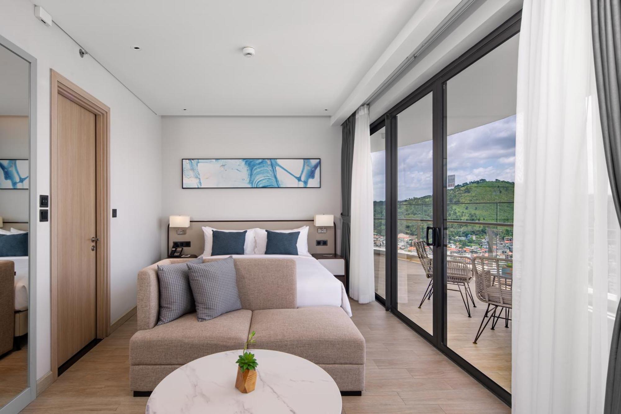 Citadines Marina Halong Hotel Hạ Long-öböl Kültér fotó